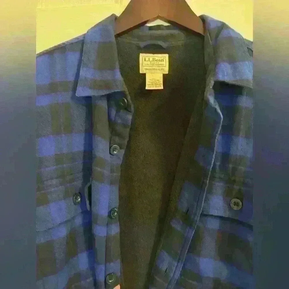 L.L. Bean men’s flannel fleece lined size medium blue black plaid